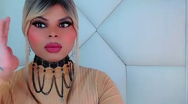 Snapshot of AdanKinng chatting on December 27, 2024, 6:24 am AdanKinng online show from December 27, 2024, 6:24 am