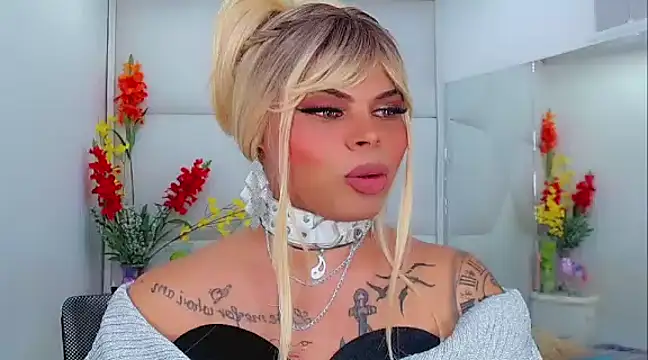 Snapshot of AdanKinng chatting on March 3, 2025, 4:03 am AdanKinng online show from March 3, 2025, 4:03 am