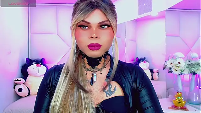 Snapshot of AdanKinng chatting on October 12, 2025, 7:51 am AdanKinng online show from October 12, 2025, 7:51 am