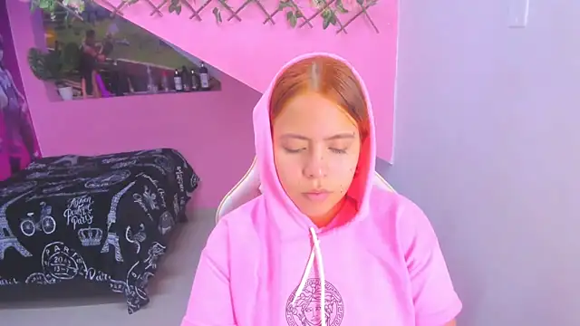 Snapshot of marcellaa303av chatting on January 31, 2025, 2:58 am marcellaa303av online show from January 31, 2025, 2:58 am