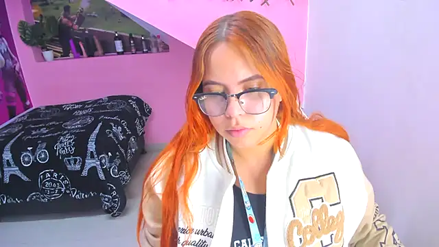 Snapshot of marcellaa303av chatting on February 21, 2025, 3:12 am marcellaa303av online show from February 21, 2025, 3:12 am