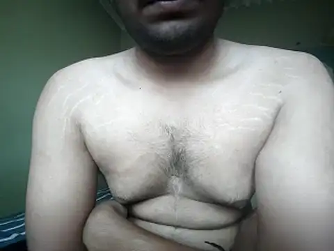 Snapshot of Bangaloreboy021 chatting on March 7, 2025, 5:18 am Bangaloreboy021 online show from March 7, 2025, 5:18 am