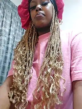EbonylvyXxZA online show from March 5, 2025, 7:49 pm