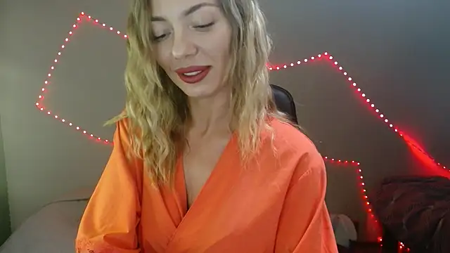 Snapshot of Daria_Spring chatting on March 16, 2025, 5:17 pm Daria Spring online show from March 16, 2025, 5:17 pm
