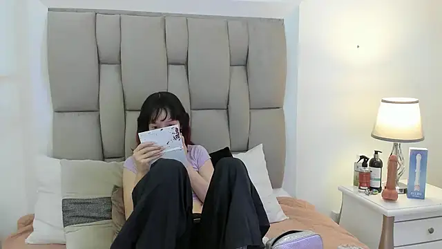 Snapshot of Nastya_Fantasy chatting on December 13, 2024, 7:32 pm Nastya Fantasy online show from December 13, 2024, 7:32 pm