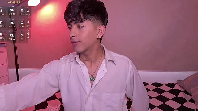 Snapshot of teobowny_ chatting on September 27, 2025, 10:04 pm teobowny online show from September 27, 2025, 10:04 pm