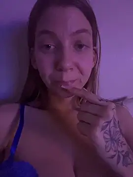 Snapshot of Mandispandis1 chatting on March 3, 2025, 9:05 pm Mandispandis1 online show from March 3, 2025, 9:05 pm