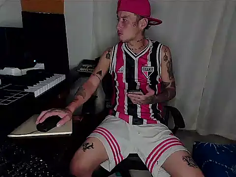 Snapshot of patrik_tattoo_ chatting on January 24, 2025, 7:08 am patrik tattoo online show from January 24, 2025, 7:08 am