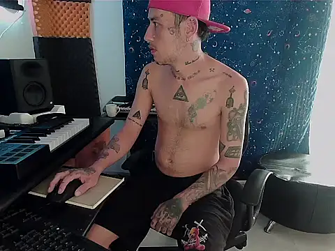 Snapshot of patrik_tattoo_ chatting on January 25, 2025, 3:30 pm patrik tattoo online show from January 25, 2025, 3:30 pm