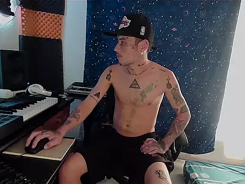 Snapshot of patrik_tattoo_ chatting on January 26, 2025, 9:51 pm patrik tattoo online show from January 26, 2025, 9:51 pm