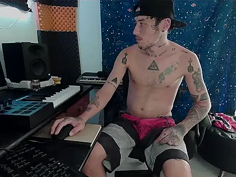 Snapshot of patrik_tattoo_ chatting on February 24, 2025, 6:26 pm patrik tattoo online show from February 24, 2025, 6:26 pm