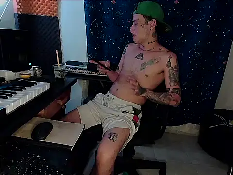 Snapshot of patrik_tattoo_ chatting on March 23, 2025, 1:53 am patrik tattoo online show from March 23, 2025, 1:53 am