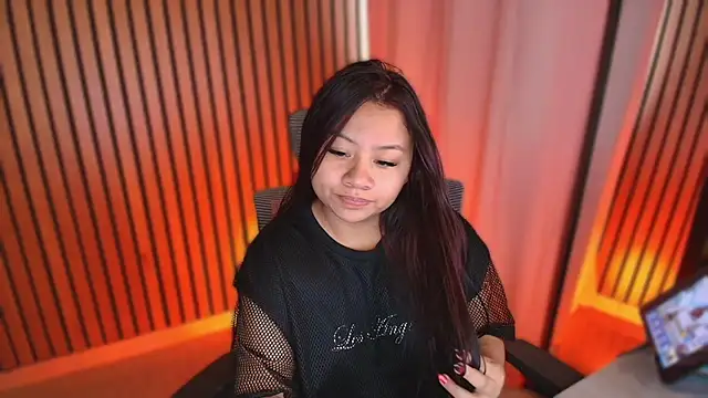 Snapshot of soffyvibes- chatting on October 15, 2025, 7:58 pm soffyvibes- online show from October 15, 2025, 7:58 pm