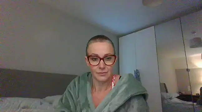 Snapshot of ELEGANT-ARIA36 chatting on February 11, 2025, 11:54 am ELEGANT-ARIA36 online show from February 11, 2025, 11:54 am