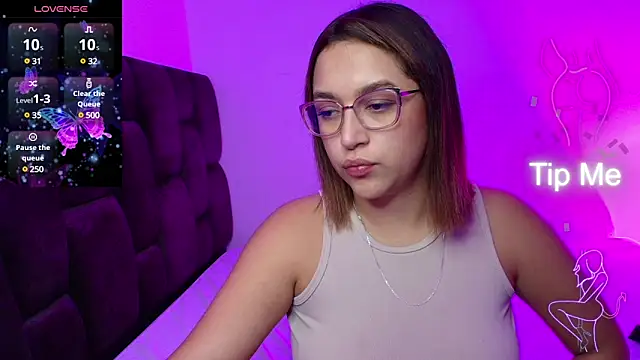 Snapshot of EmilySavvato chatting on March 16, 2025, 3:25 am EmilySavvato online show from March 16, 2025, 3:25 am