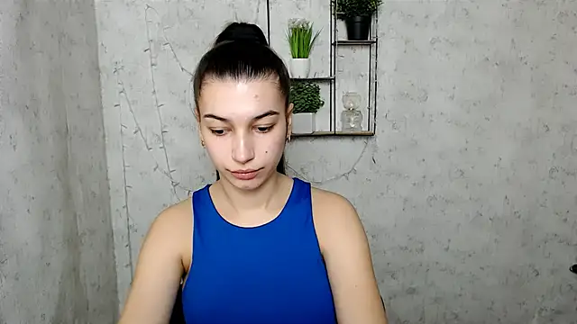 Snapshot of KarolinaRosse_ chatting on March 16, 2025, 6:53 am KarolinaRosse online show from March 16, 2025, 6:53 am