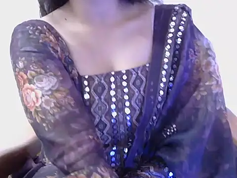 Snapshot of diva-22 chatting on February 11, 2025, 4:13 pm diva-22 online show from February 11, 2025, 4:13 pm