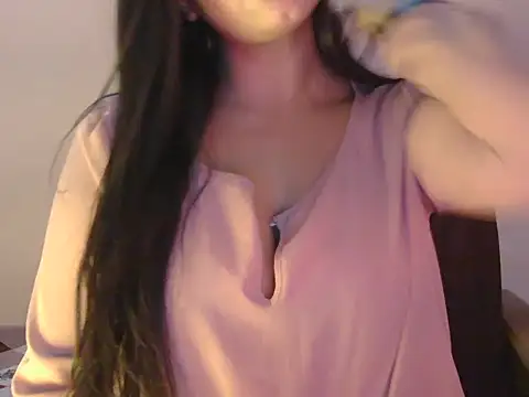 Snapshot of diva-22 chatting on September 19, 2025, 3:13 pm diva-22 online show from September 19, 2025, 3:13 pm