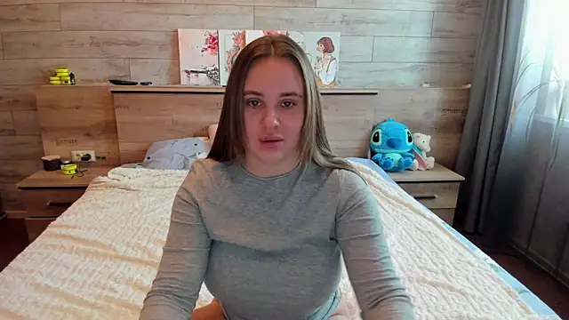 Snapshot of AngellNight4u chatting on November 2, 2025, 11:01 am AngellNight4u online show from November 2, 2025, 11:01 am