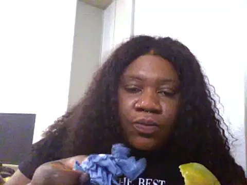 Snapshot of bonbonaumiel chatting on December 6, 2024, 3:19 am bonbonaumiel online show from December 6, 2024, 3:19 am