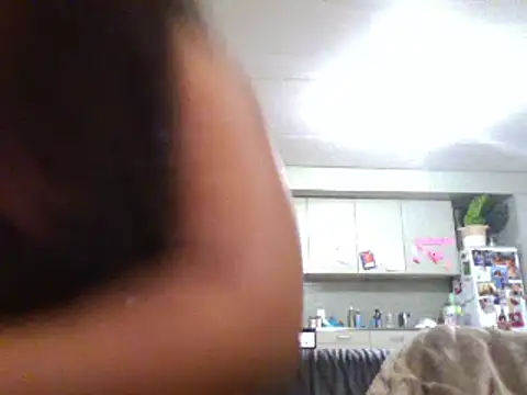 Snapshot of bonbonaumiel chatting on December 15, 2024, 5:10 pm bonbonaumiel online show from December 15, 2024, 5:10 pm