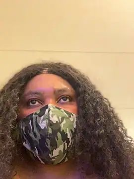 Snapshot of bonbonaumiel chatting on December 18, 2024, 3:00 pm bonbonaumiel online show from December 18, 2024, 3:00 pm