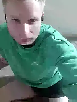 Snapshot of davidsocke chatting on December 5, 2024, 3:17 pm davidsocke online show from December 5, 2024, 3:17 pm