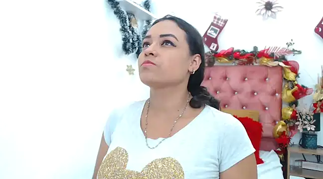 Snapshot of samanthaPuxy chatting on December 10, 2024, 12:28 am samanthaPuxy online show from December 10, 2024, 12:28 am