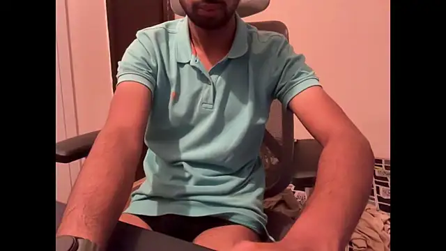 Snapshot of meatycronn chatting on October 10, 2025, 1:21 pm meatycronn online show from October 10, 2025, 1:21 pm