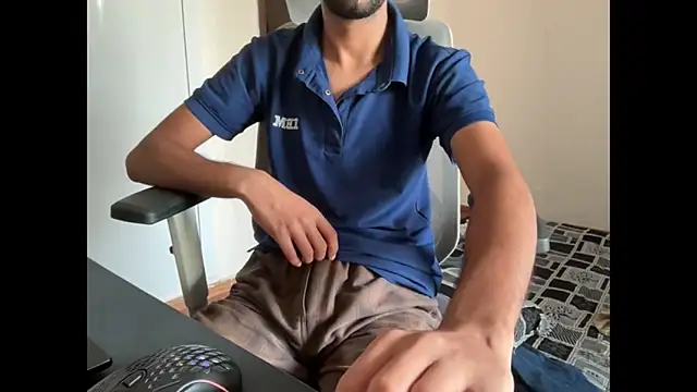 Snapshot of meatycronn chatting on October 15, 2025, 7:52 am meatycronn online show from October 15, 2025, 7:52 am