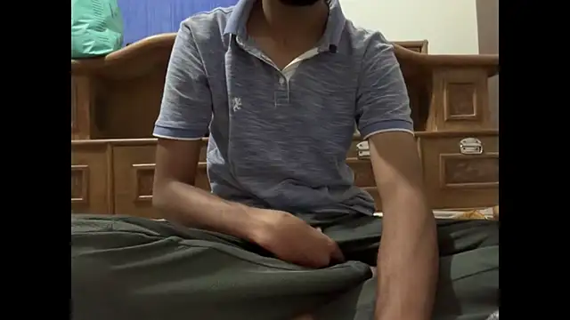 Snapshot of meatycronn chatting on October 21, 2025, 5:46 pm meatycronn online show from October 21, 2025, 5:46 pm