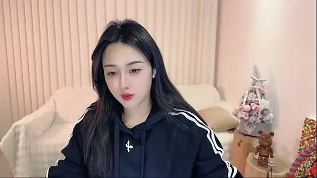 Snapshot of K-moumou chatting on March 8, 2025, 7:53 pm K-moumou online show from March 8, 2025, 7:53 pm