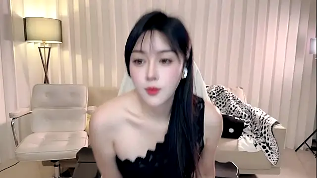 Snapshot of K-moumou chatting on September 25, 2025, 3:38 pm K-moumou online show from September 25, 2025, 3:38 pm