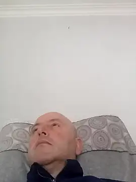 Snapshot of Necas197 chatting on December 18, 2024, 1:12 pm Necas197 online show from December 18, 2024, 1:12 pm