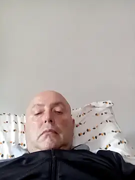 Snapshot of Necas197 chatting on October 20, 2025, 2:17 pm Necas197 online show from October 20, 2025, 2:17 pm