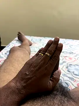 Snapshot of cum4mheaven chatting on October 15, 2025, 10:26 am cum4mheaven online show from October 15, 2025, 10:26 am