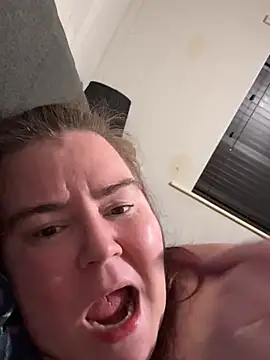 Snapshot of Viola_SassyX chatting on March 12, 2025, 10:07 pm Viola SassyX online show from March 12, 2025, 10:07 pm