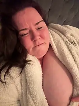 Snapshot of Viola_SassyX chatting on March 22, 2025, 7:42 pm Viola SassyX online show from March 22, 2025, 7:42 pm