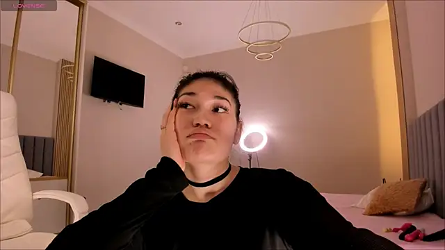 Snapshot of Hisoka_Jaa chatting on December 15, 2024, 8:04 pm Hisoka Jaa online show from December 15, 2024, 8:04 pm