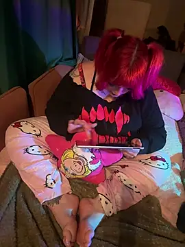 Snapshot of puffpixiee chatting on December 29, 2024, 6:27 pm puffpixiee online show from December 29, 2024, 6:27 pm