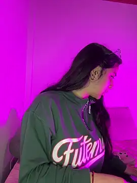 Snapshot of Cassie-millers chatting on December 4, 2024, 1:20 pm Cassie-millers online show from December 4, 2024, 1:20 pm