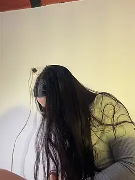 Snapshot of Cassie-millers chatting on December 19, 2024, 12:56 pm Cassie-millers online show from December 19, 2024, 12:56 pm