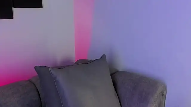 Snapshot of maddy_walker chatting on December 31, 2024, 12:54 am maddy walker online show from December 31, 2024, 12:54 am