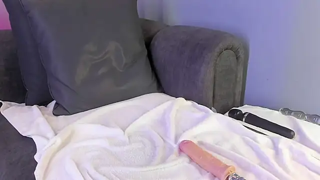 Snapshot of maddy_walker chatting on December 31, 2024, 3:55 am maddy walker online show from December 31, 2024, 3:55 am