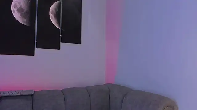 Snapshot of maddy_walker chatting on January 20, 2025, 4:32 am maddy walker online show from January 20, 2025, 4:32 am