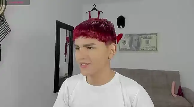 Snapshot of Lyam_ap chatting on December 24, 2024, 7:49 am Lyam ap online show from December 24, 2024, 7:49 am