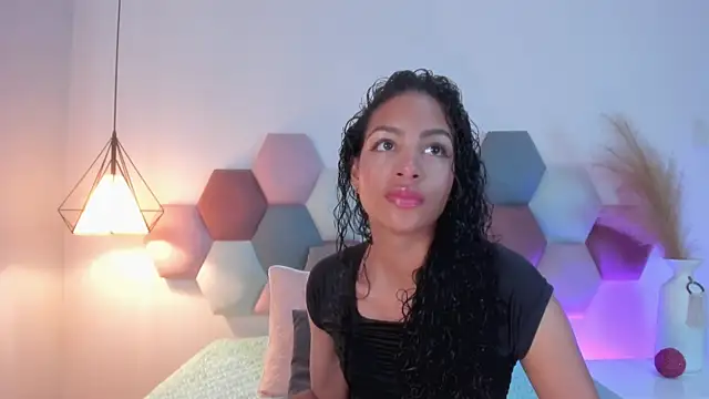 Snapshot of AntonellaHall_ chatting on February 17, 2025, 12:16 pm AntonellaHall  online show from February 17, 2025, 12:16 pm