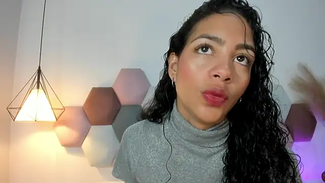 Snapshot of AntonellaHall_ chatting on February 20, 2025, 11:53 am AntonellaHall  online show from February 20, 2025, 11:53 am