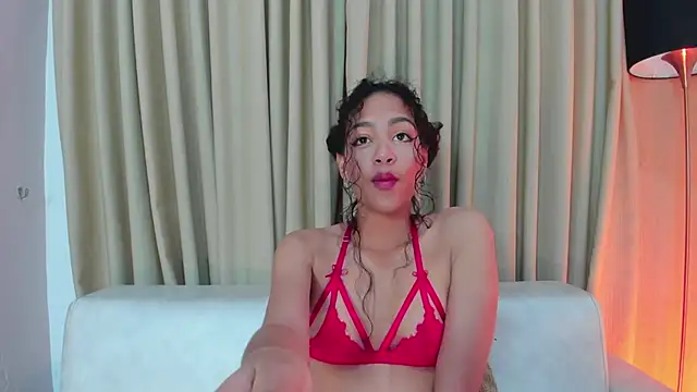 Snapshot of AntonellaHall_ chatting on March 6, 2025, 11:58 am AntonellaHall  online show from March 6, 2025, 11:58 am