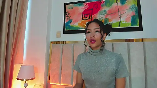 Snapshot of AntonellaHall_ chatting on March 13, 2025, 12:02 pm AntonellaHall  online show from March 13, 2025, 12:02 pm